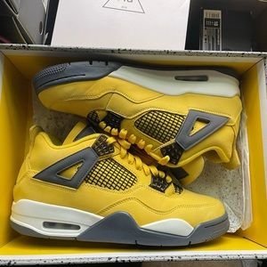 Jordan 4 Lightning size 9M